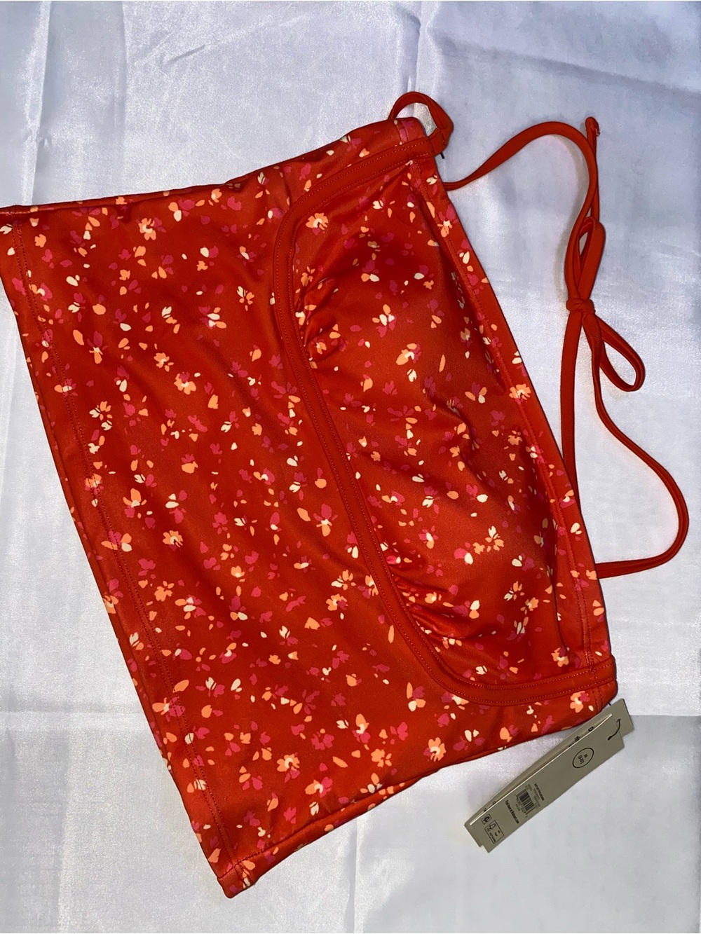 Woman’s swim bundle - Picture 6 of 9